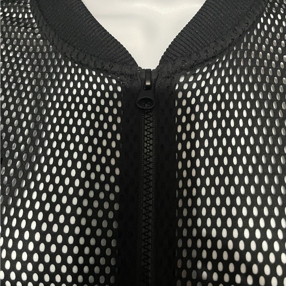 Womens jacket Victoria Sport S perfect to wear with camisole - Picture 2 of 4